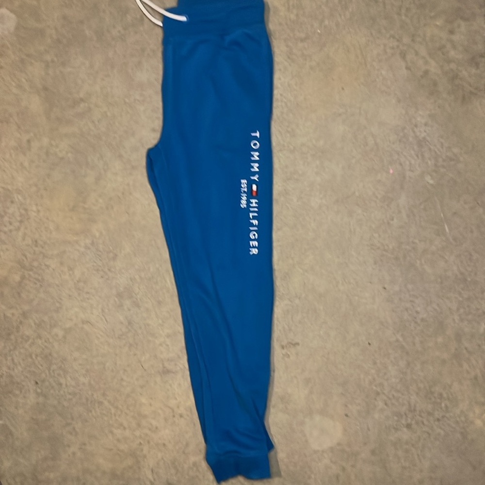 🔥 Tommy Hilfiger outfit 🔥 - Picture 7 of 10
